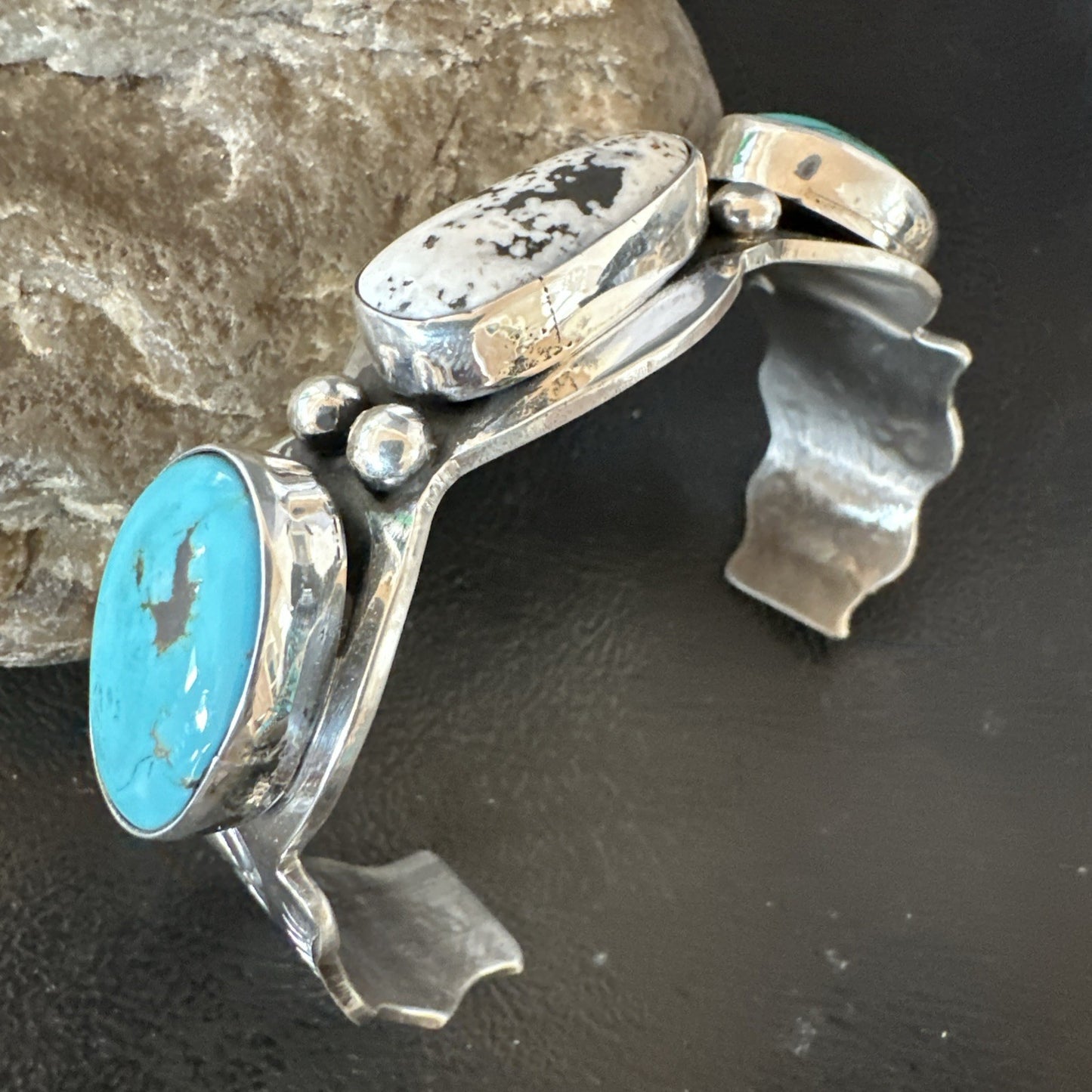 Mens White Buffalo Blue Turquoise Navajo Sterling Silver Cuff Bracelet 19504