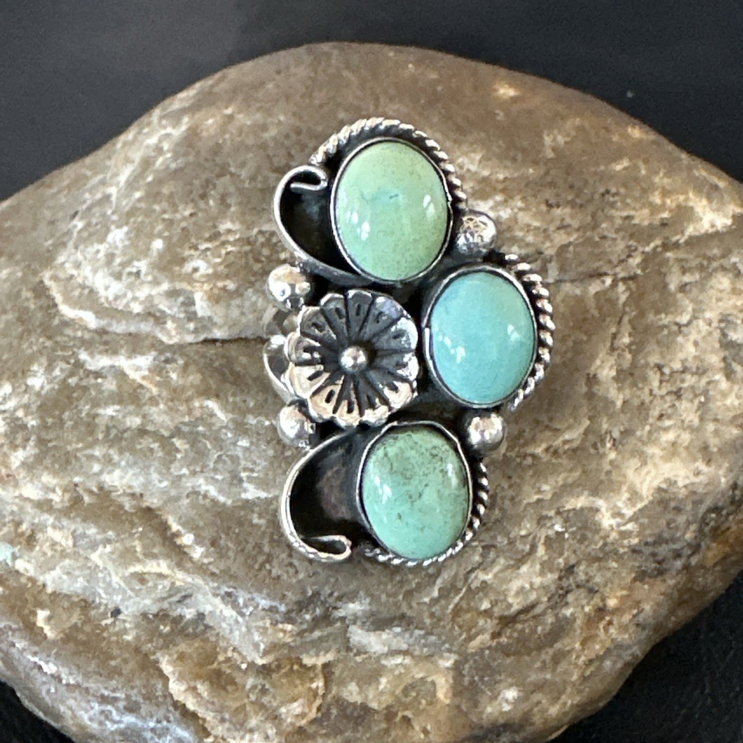 Yazzie Ring Green Turquoise Navajo Sterling Silver Cluster Size 8 19206
