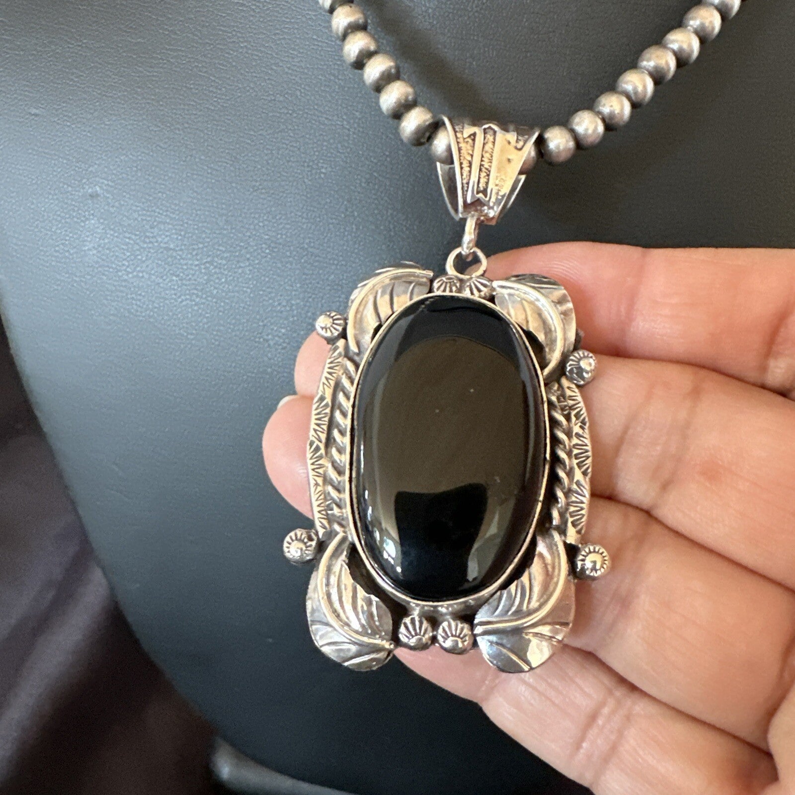 Mens Womens Black Onyx Pendant Navajo Sterling Silver Beads Necklace 18298