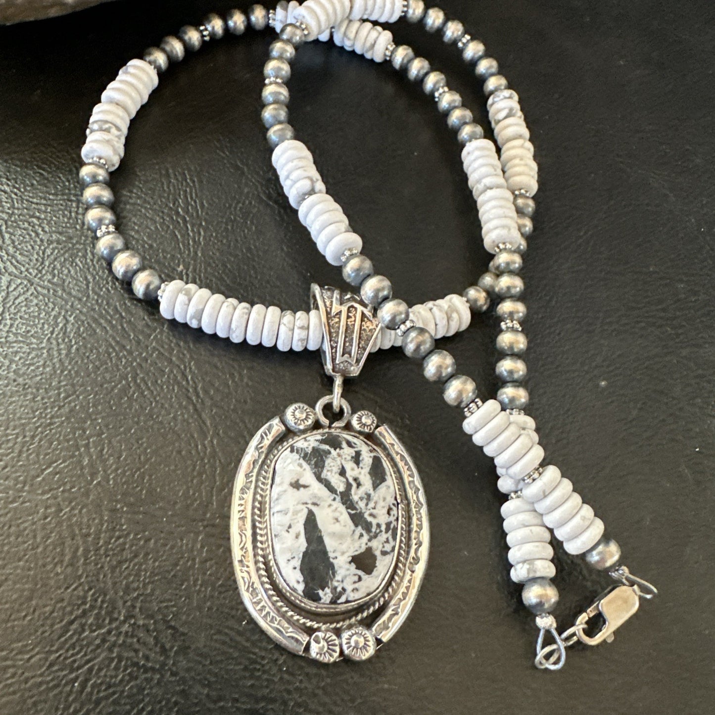 White Buffalo Turquoise Pendant Navajo Pearls Sterling Silver Necklace 20” 19499