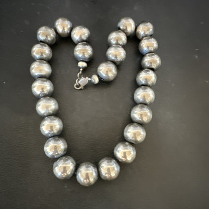XL Round 18mm Sterling Silver Navajo Pearls 17” Single Strand Necklace 91817