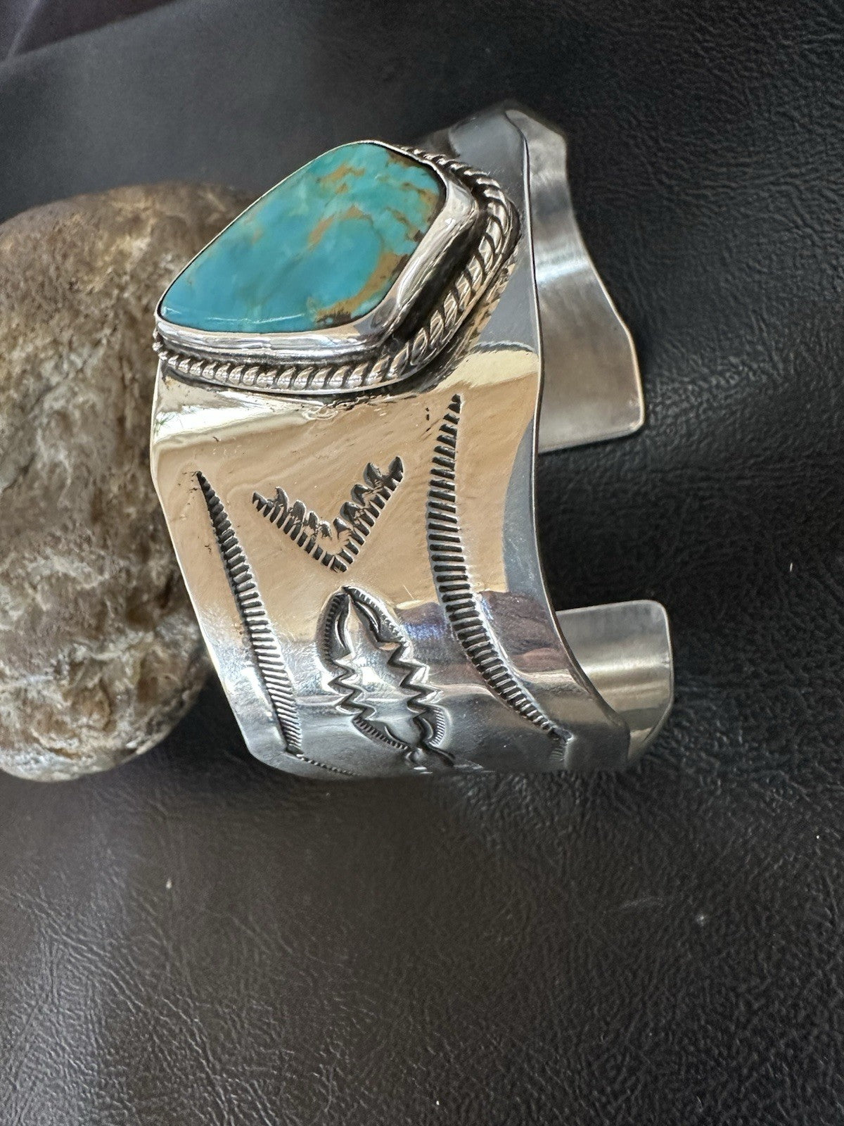 H Joe Blue Kingman Turquoise Navajo Sterling Silver Cuff Bracelet 8.2" 19422