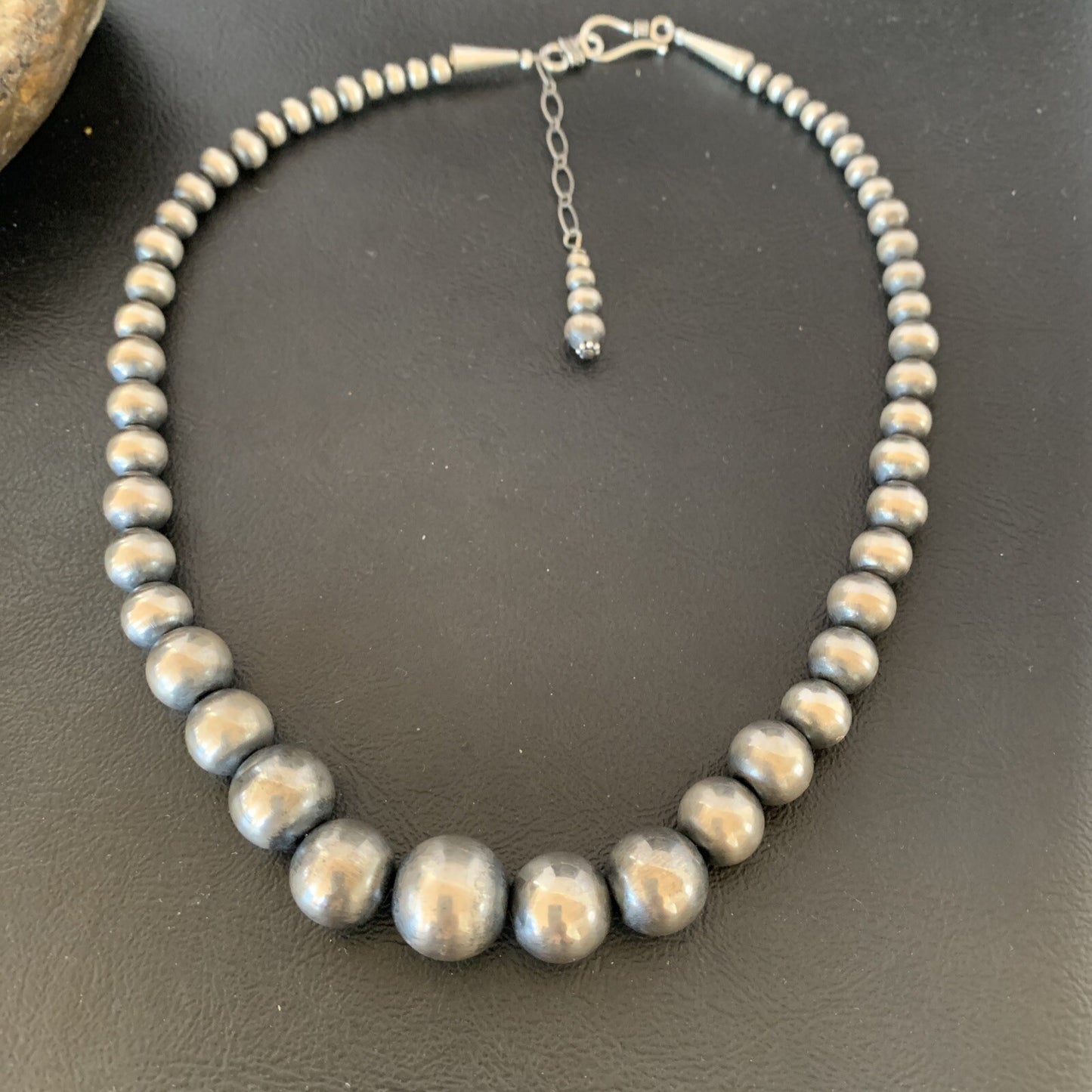 Navajo Pearls Graduated Sterling Silver Round Seamless Bead Necklace 24”