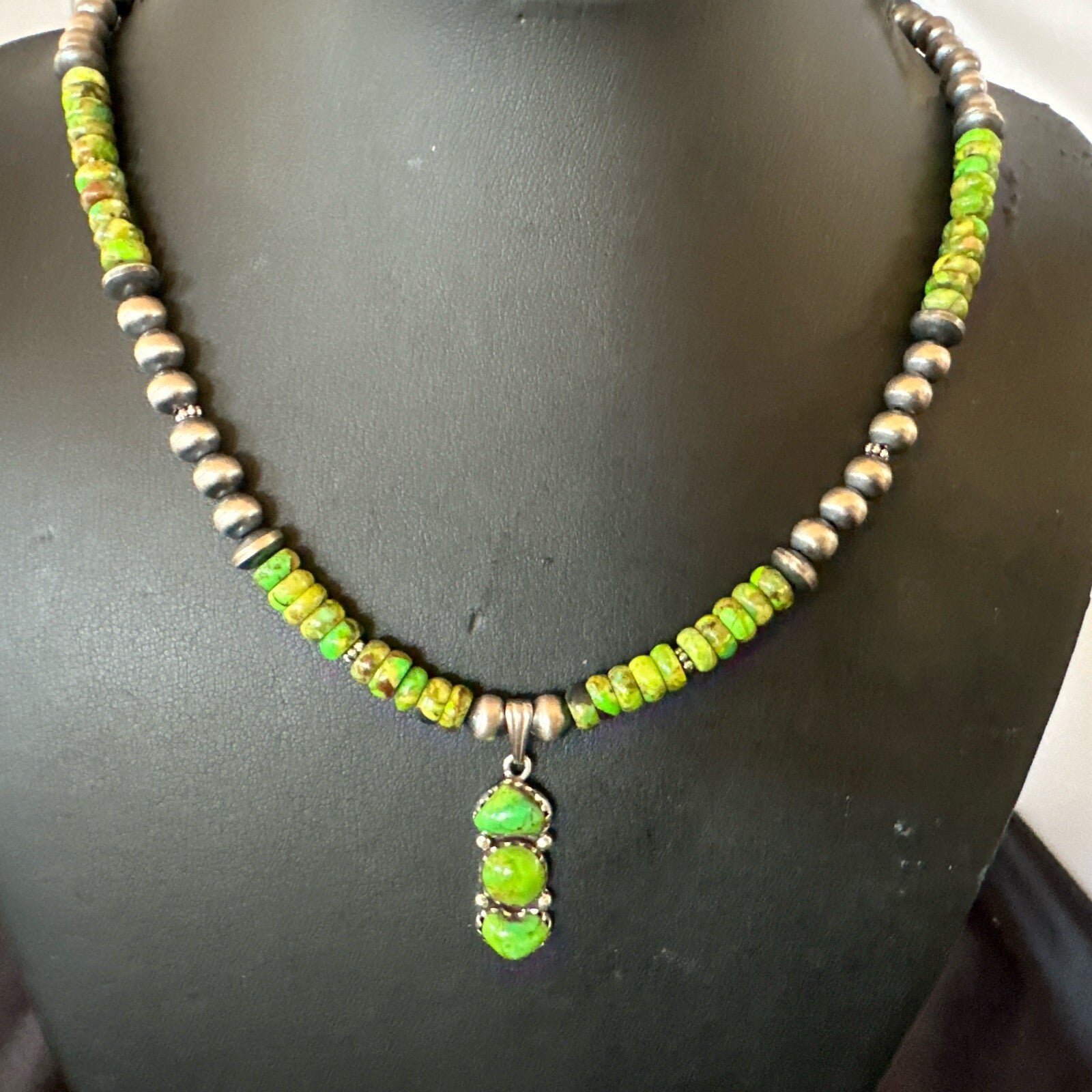 Womens Green Gaspeite Turquoise Pendant Navajo Sterling Silver Necklace 18388