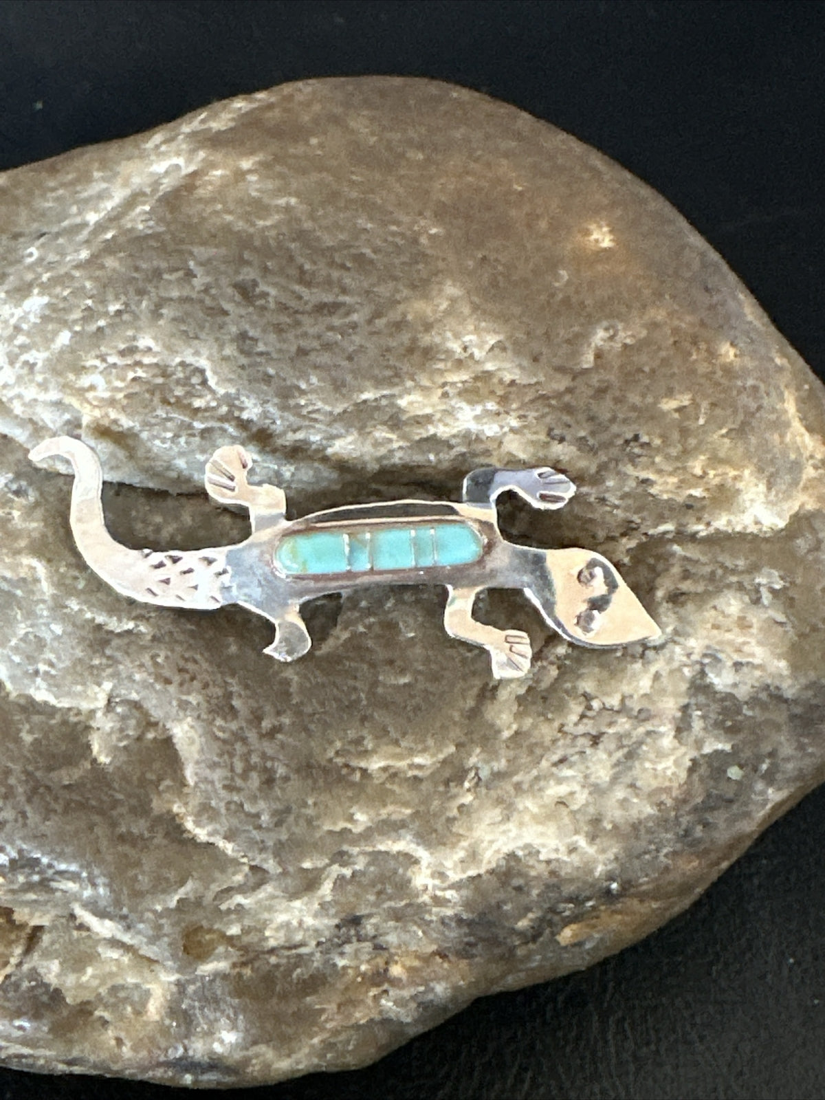 Blue Turquoise Navajo Sterling Silver Inlay Gecko Lizard Pin 18156