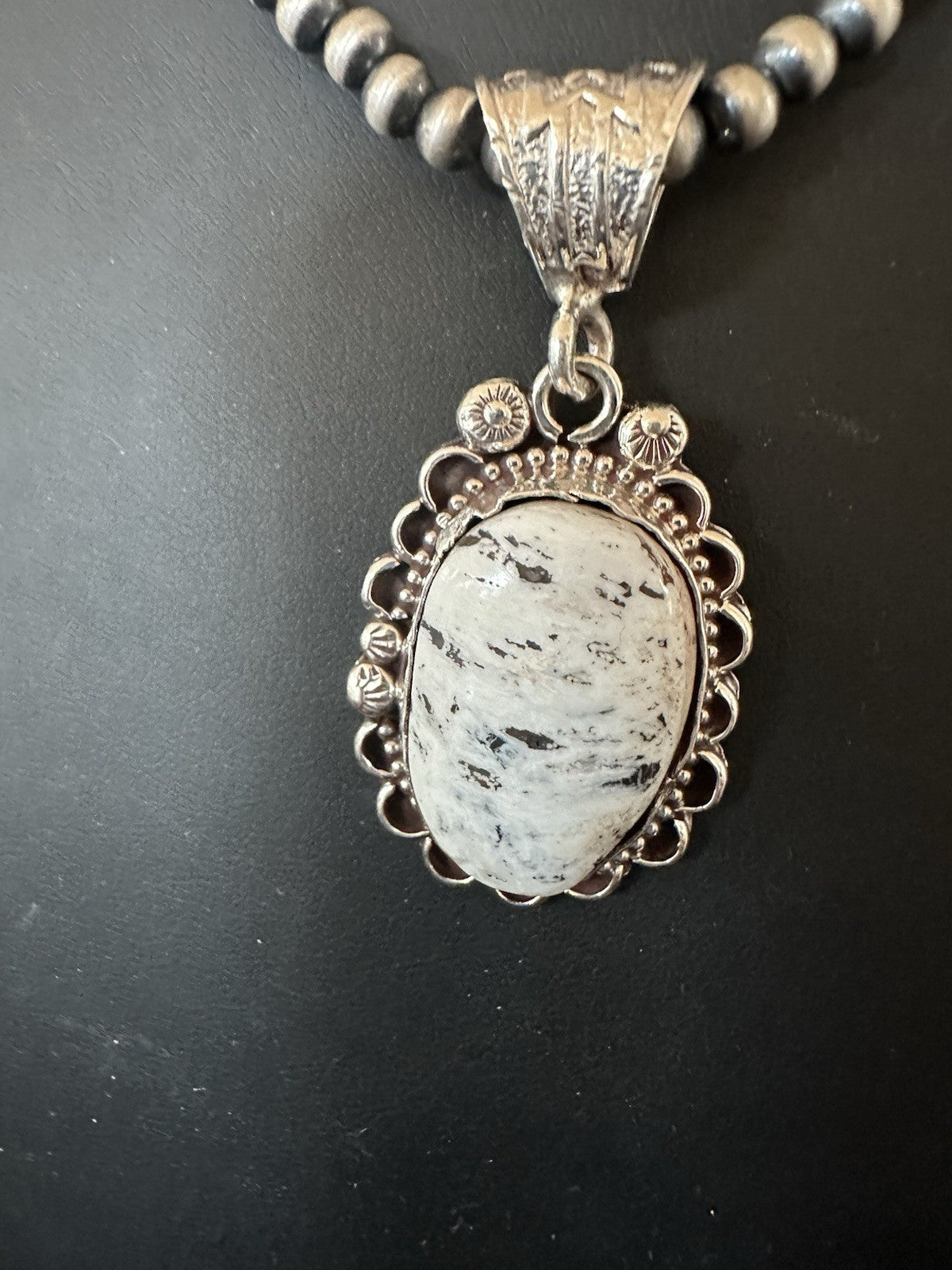 White Buffalo Turquoise Pendant Navajo Pearls Sterling Silver Necklace 19373