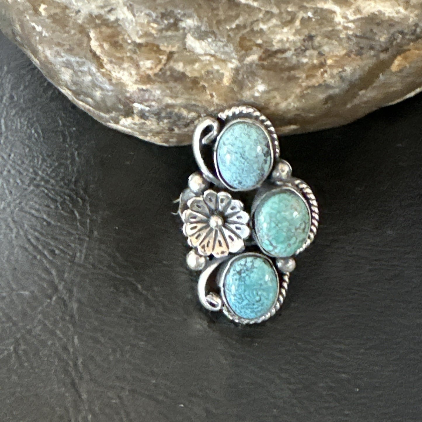 Yazzie Ring Blue Turquoise Navajo Sterling Silver Cluster Size 7 19240
