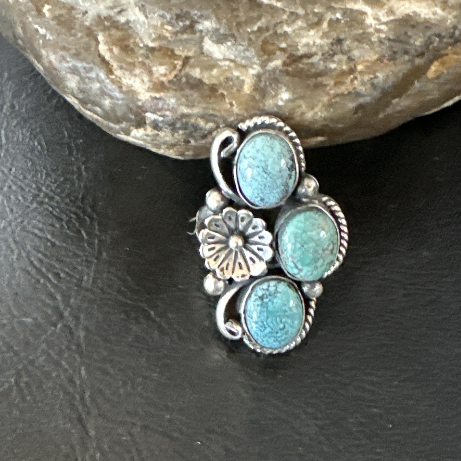 Yazzie Ring Blue Turquoise Navajo Sterling Silver Cluster Size 7 19240