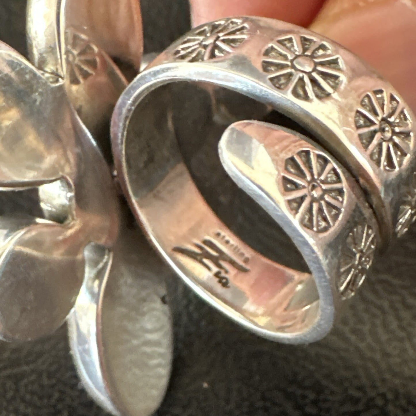 Gorgeous DragonFly Pink Conch Cluster Ring Handmade Adjustable Navajo Sz 8 18778