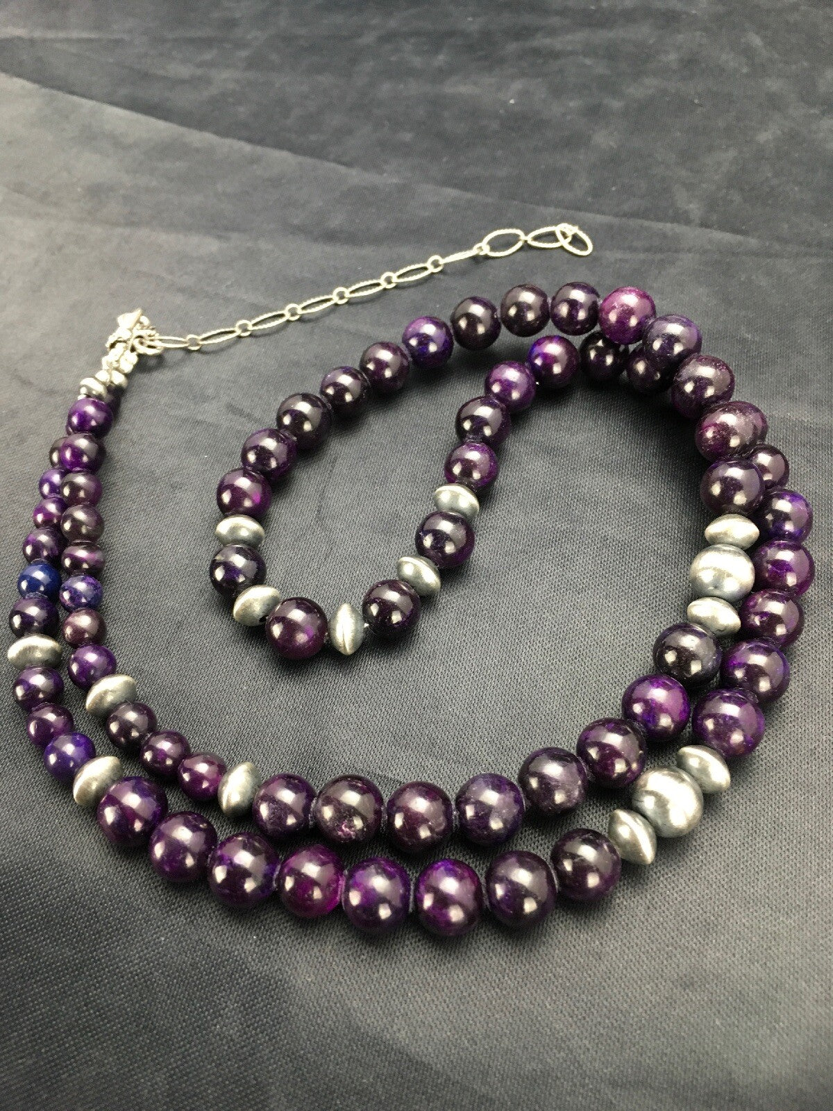 Purple Stone Round Bead Navajo Indian Sterling Silver Necklace 08110
