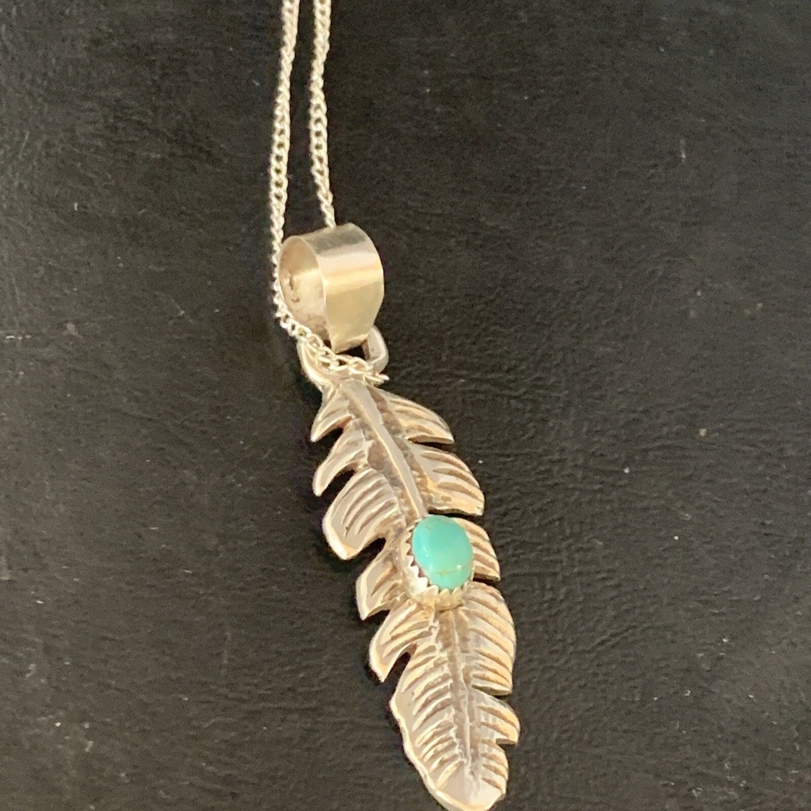Womens Navajo Blue Turquois Sterling 16" Necklace Feather Pendant 13686