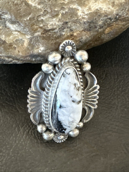 White Buffalo Turquoise Navajo Sterling Silver Ring Size 6 18624