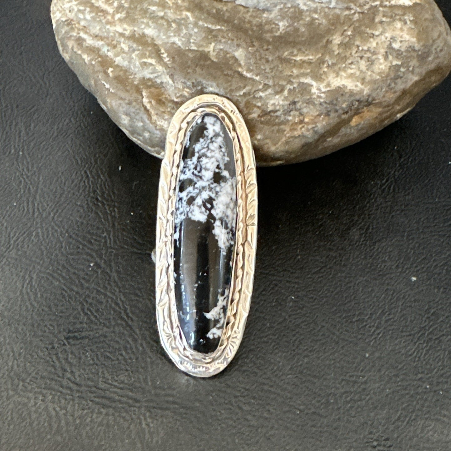 X Long Navajo White Buffalo Turquoise Ring Sterling Silver Sz 8 19767