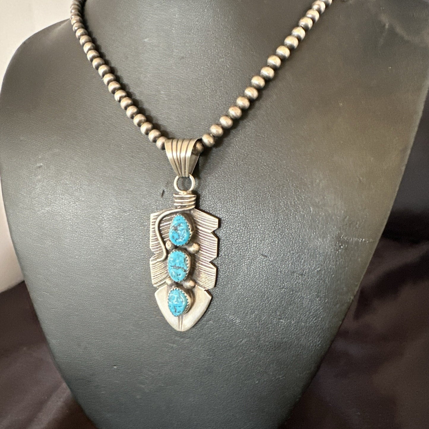 Mens Feather Kingman Turquoise Pendant Navajo Sterling Silver Necklace 17783