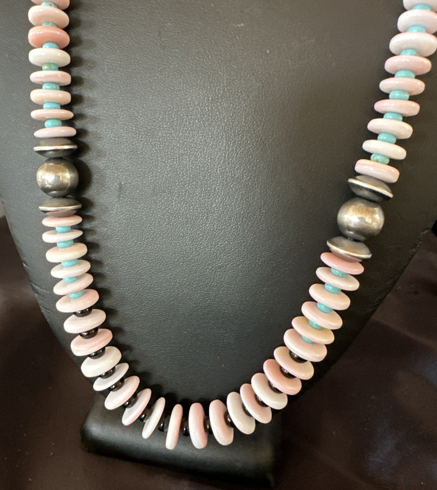 Pink Queen Conch Turquoise Graduated Navajo Sterling Silver Necklace 24” 19016