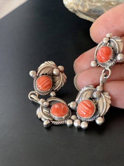 Red Spiny Oyster Southwestrn Navajo Sterling Silver Dangle Earring 02061N