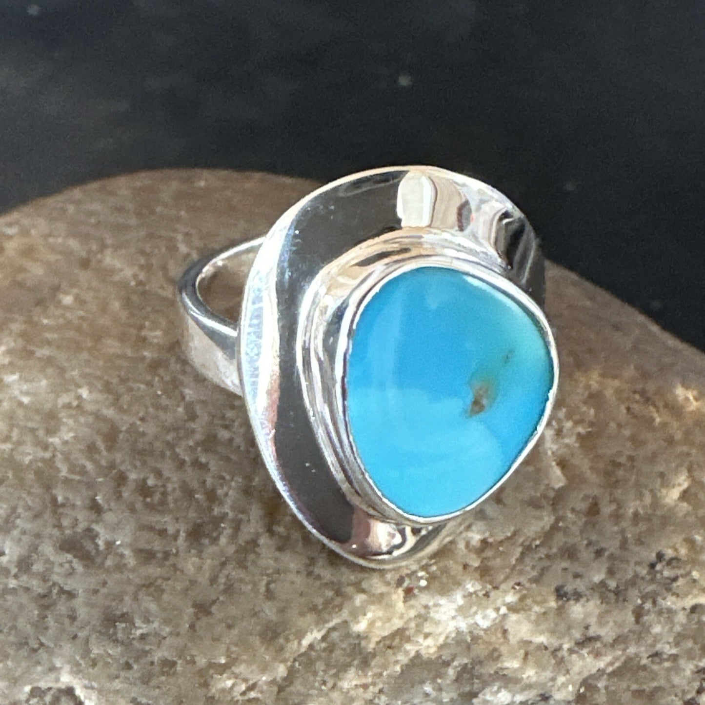 WoMens Sterling Silver Robin Egg Blue Kingman Turquoise Ring Size 5.5 17731