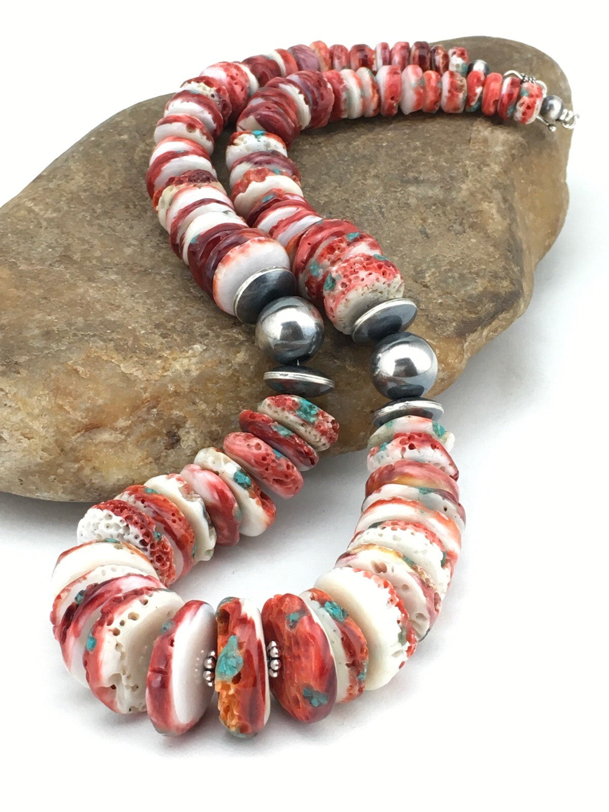 Native Spiny Oyster Graduated Navajo Sterling Silver Necklace 21" 04719