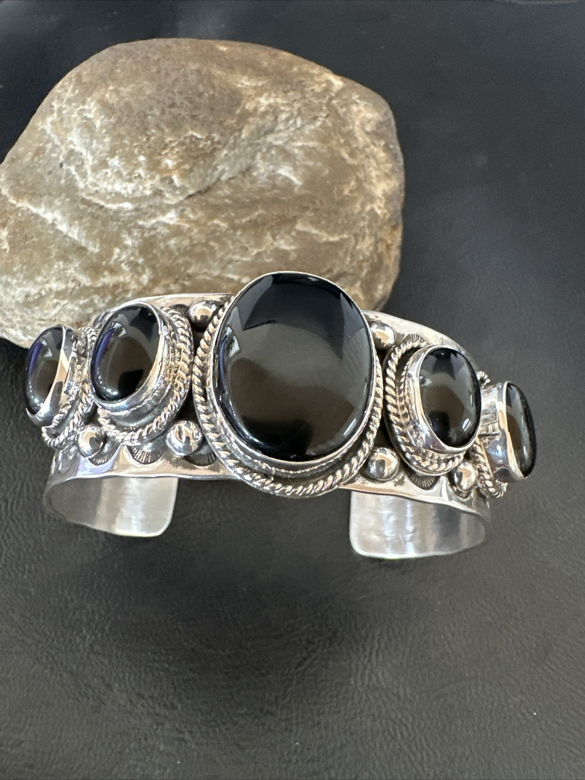 Native Mens Navajo Sterling Silver Black Onyx Cuff Bracelet 5 Stone 18018