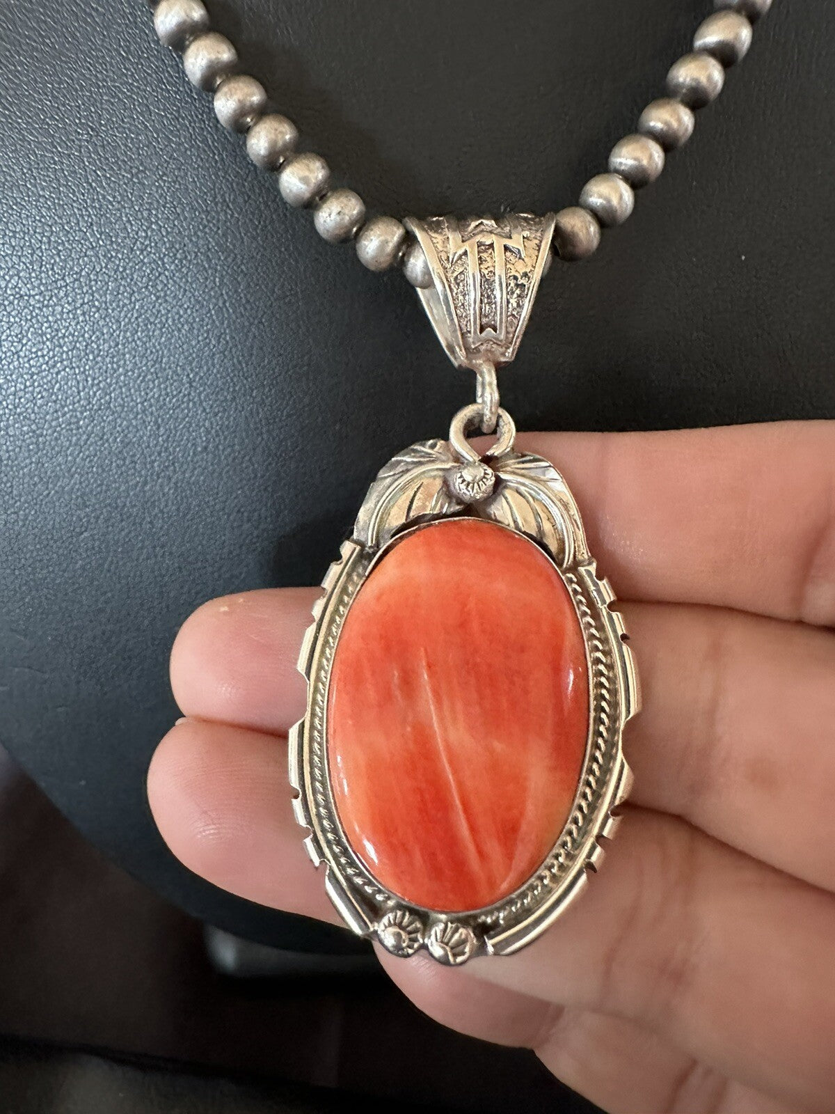WoMens Red Spiny Oyster Pendant Navajo Sterling Silver Necklace 18365