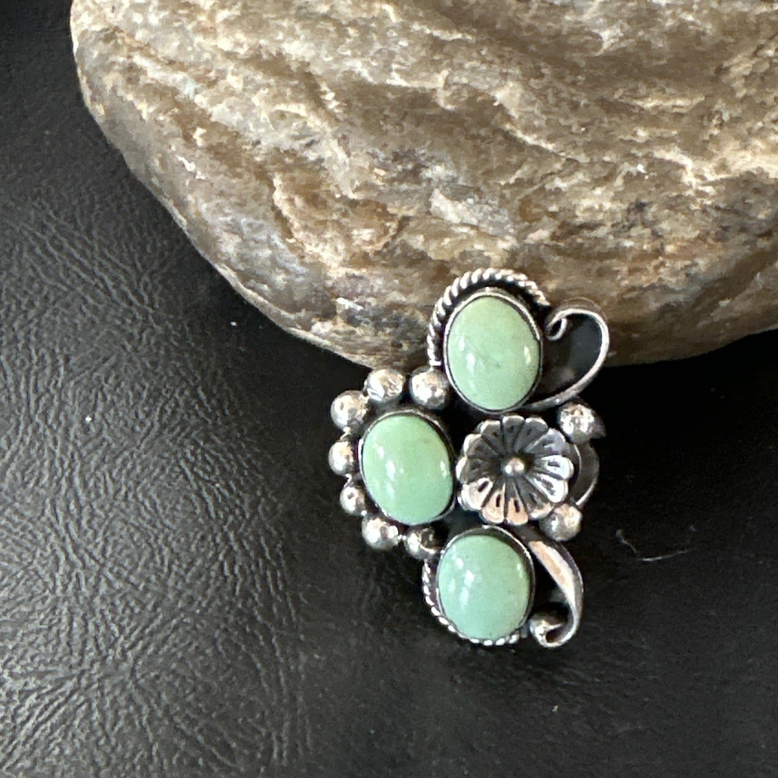 Yazzie Ring Green Turquoise Navajo Sterling Silver Cluster Size 9 19209