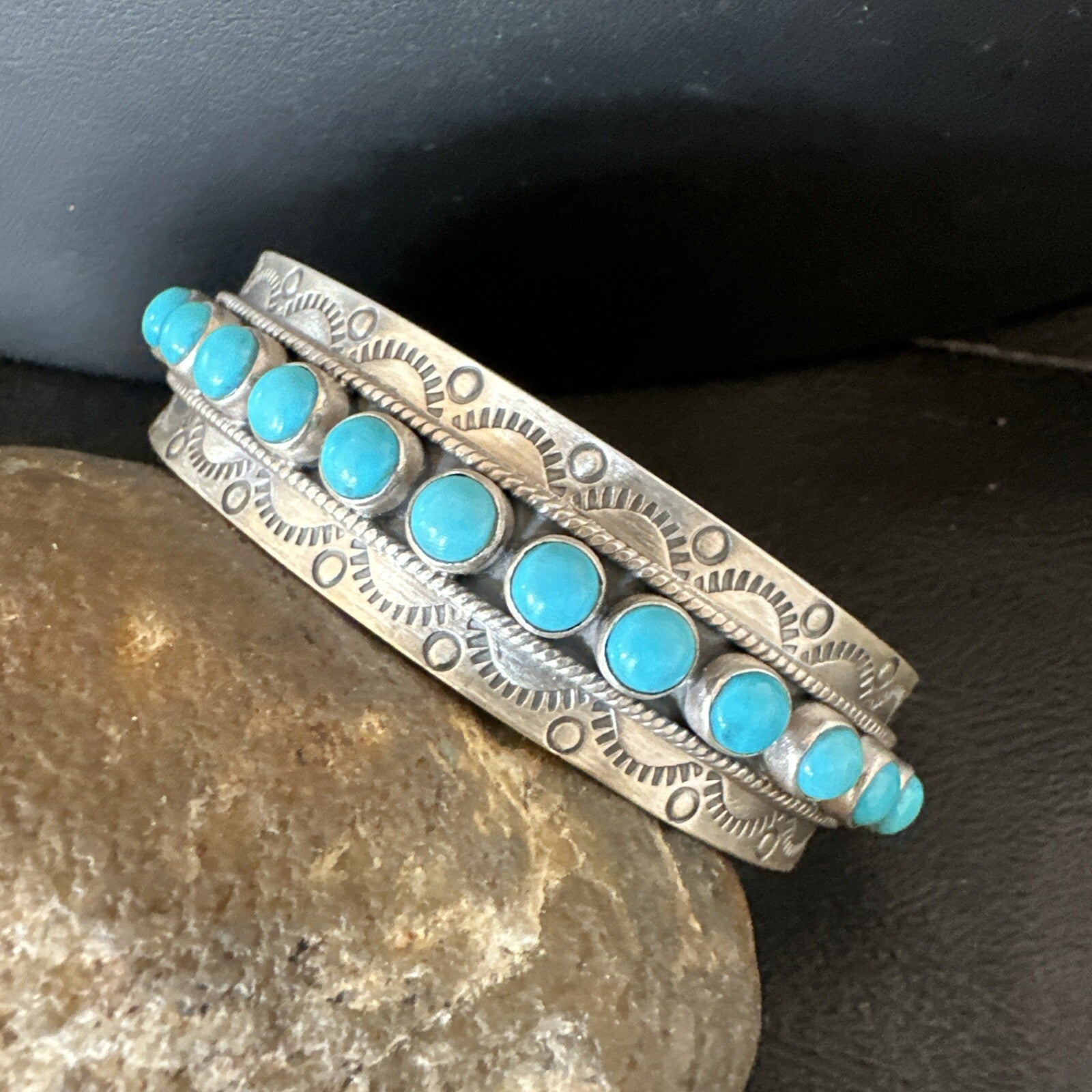 Mens Womens Kingman Turquoise Navajo Sterling Silver Cluster Cuff Bracelet 18865