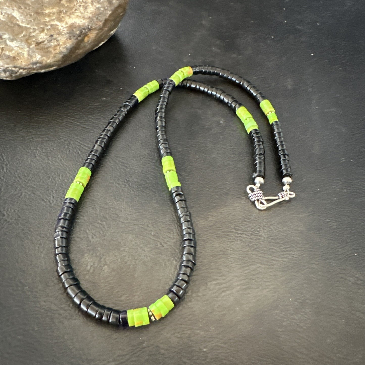 Mens Green Gaspeite Onyx Heishi Southwestern Sterling Silver Necklace 19” 18713