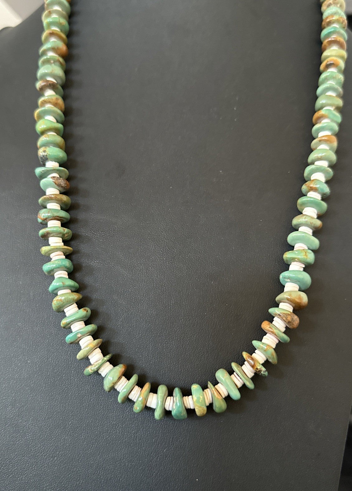 Green Royston Turquoise Shell Santo Domingo Sterling Silver Necklace 27” 19680