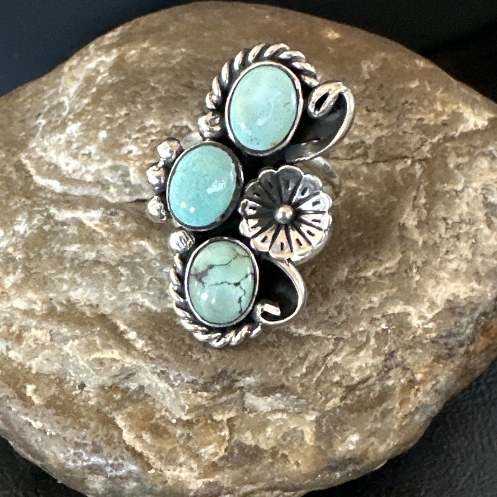 Yazzie Ring Green Turquoise Navajo Sterling Silver Cluster Size 8 19207
