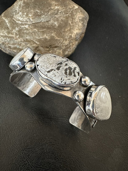 Mens WoMens White Buffalo Turquoise Navajo Sterling Silver Cuff Bracelet 19502