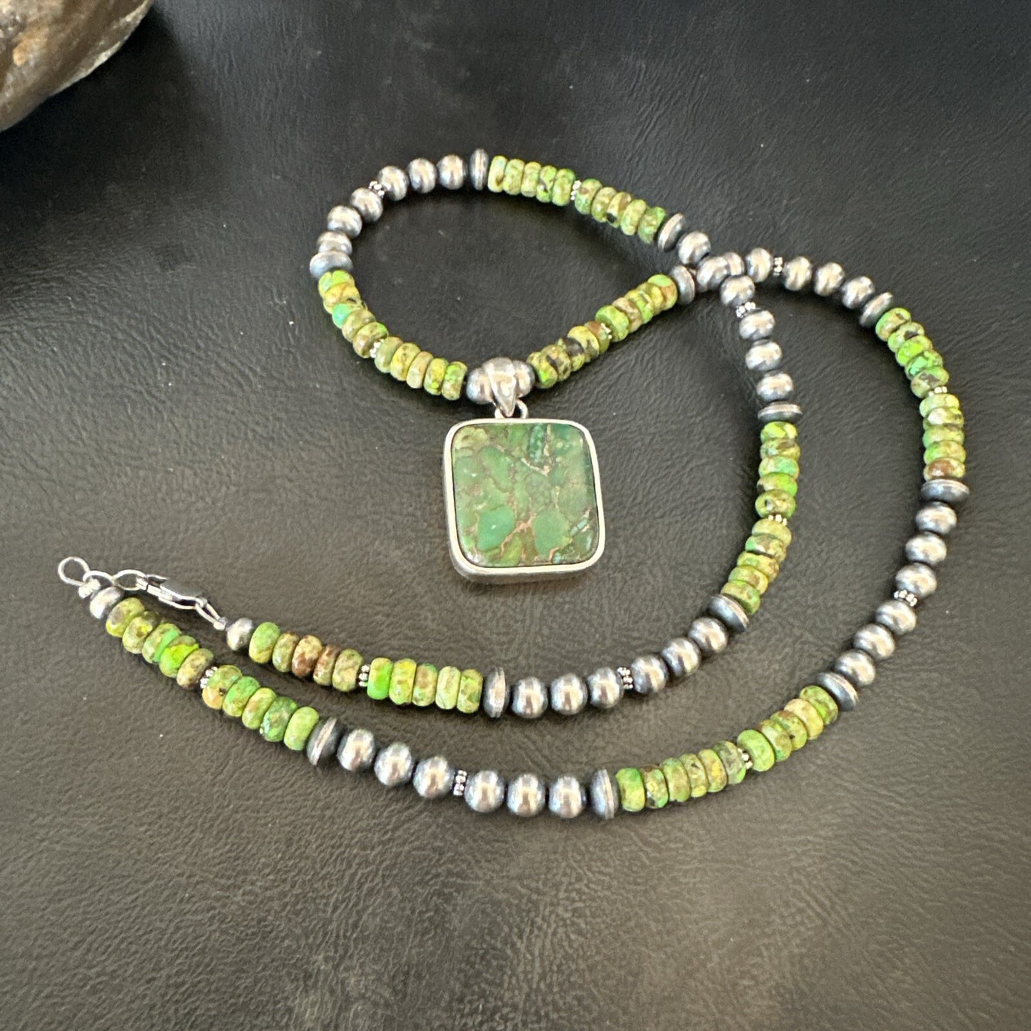 Womens Green Gaspeite Turquoise Pendant Navajo Sterling Silver Necklace 18368