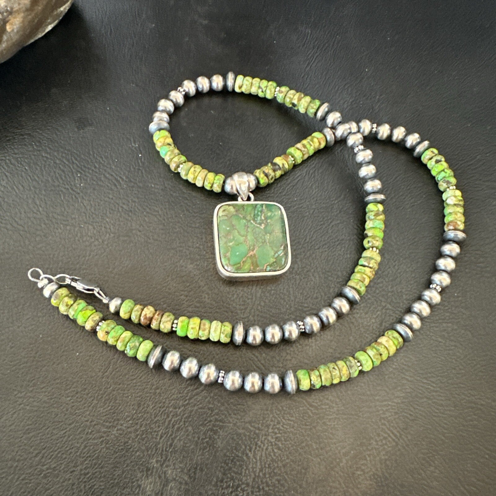 Womens Green Gaspeite Turquoise Pendant Navajo Sterling Silver Necklace 18368