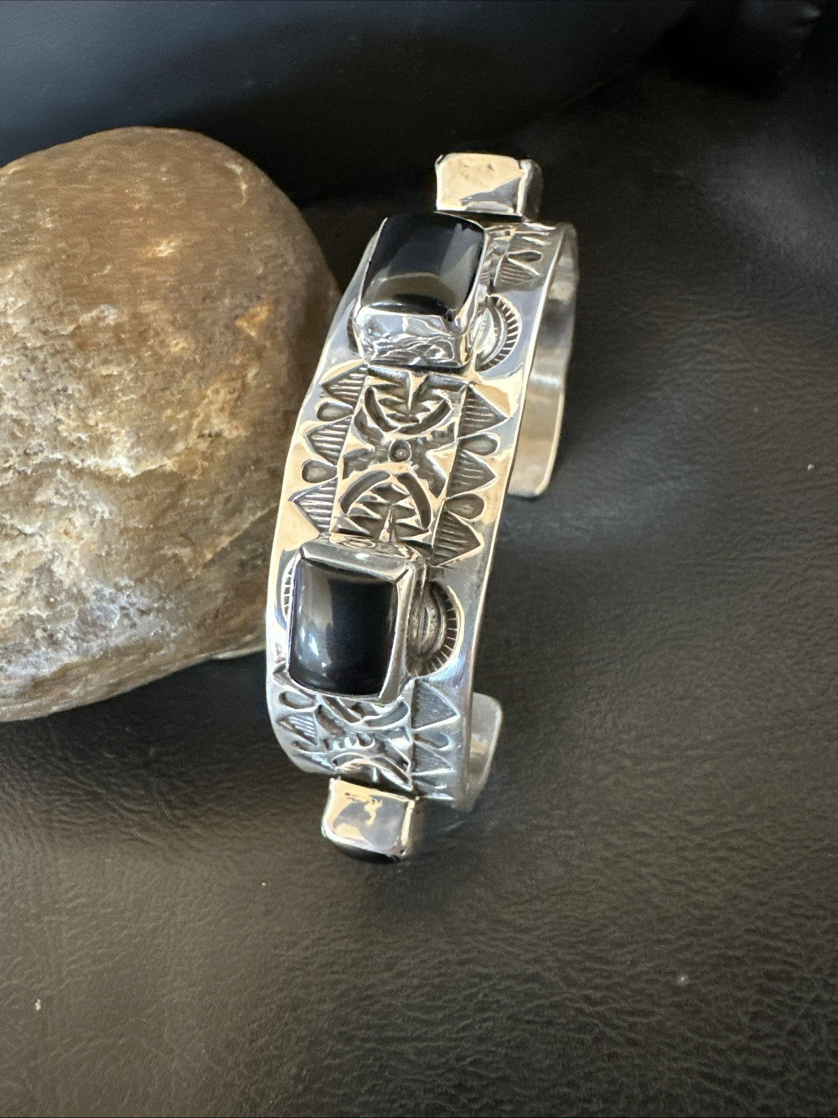 Mens Womens Navajo Sterling Silver Black Onyx Cluster Cuff Bracelet 7.75" 19431