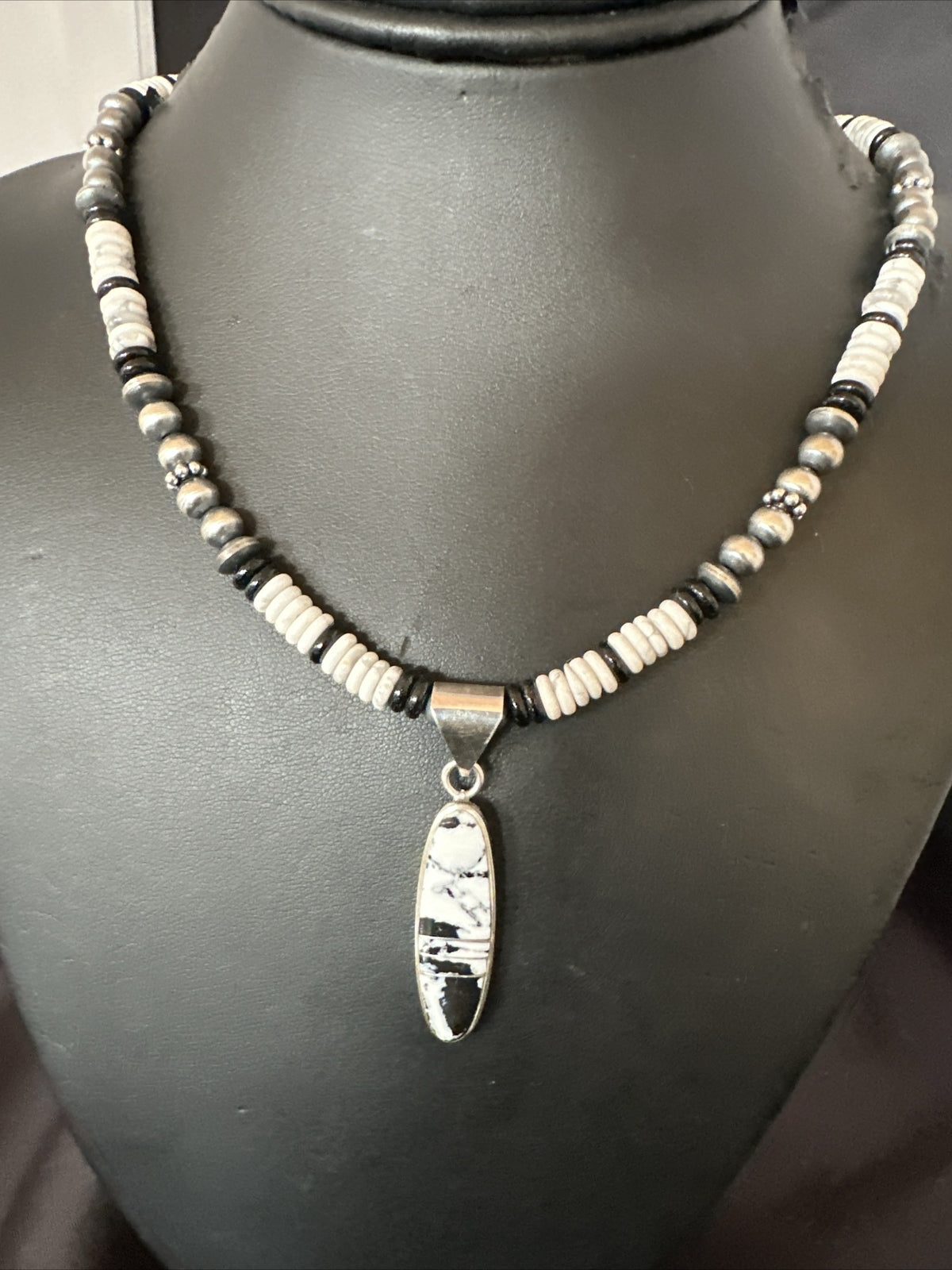 White Buffalo Turquoise Navajo Pearls Sterling Silver Onyx Necklace 17805