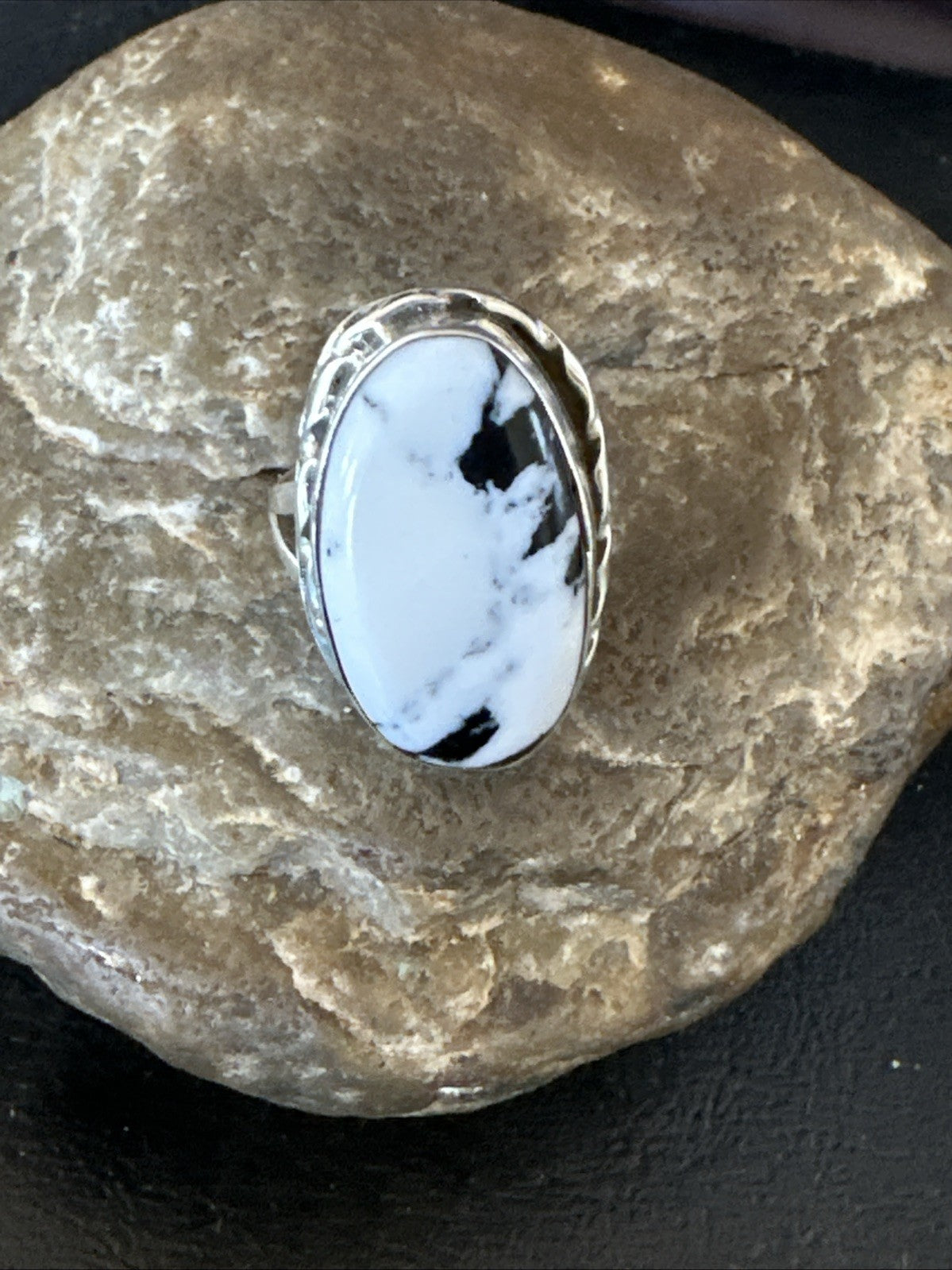 White Buffalo Turquoise Navajo Sterling Silver Ring Size 8 19800