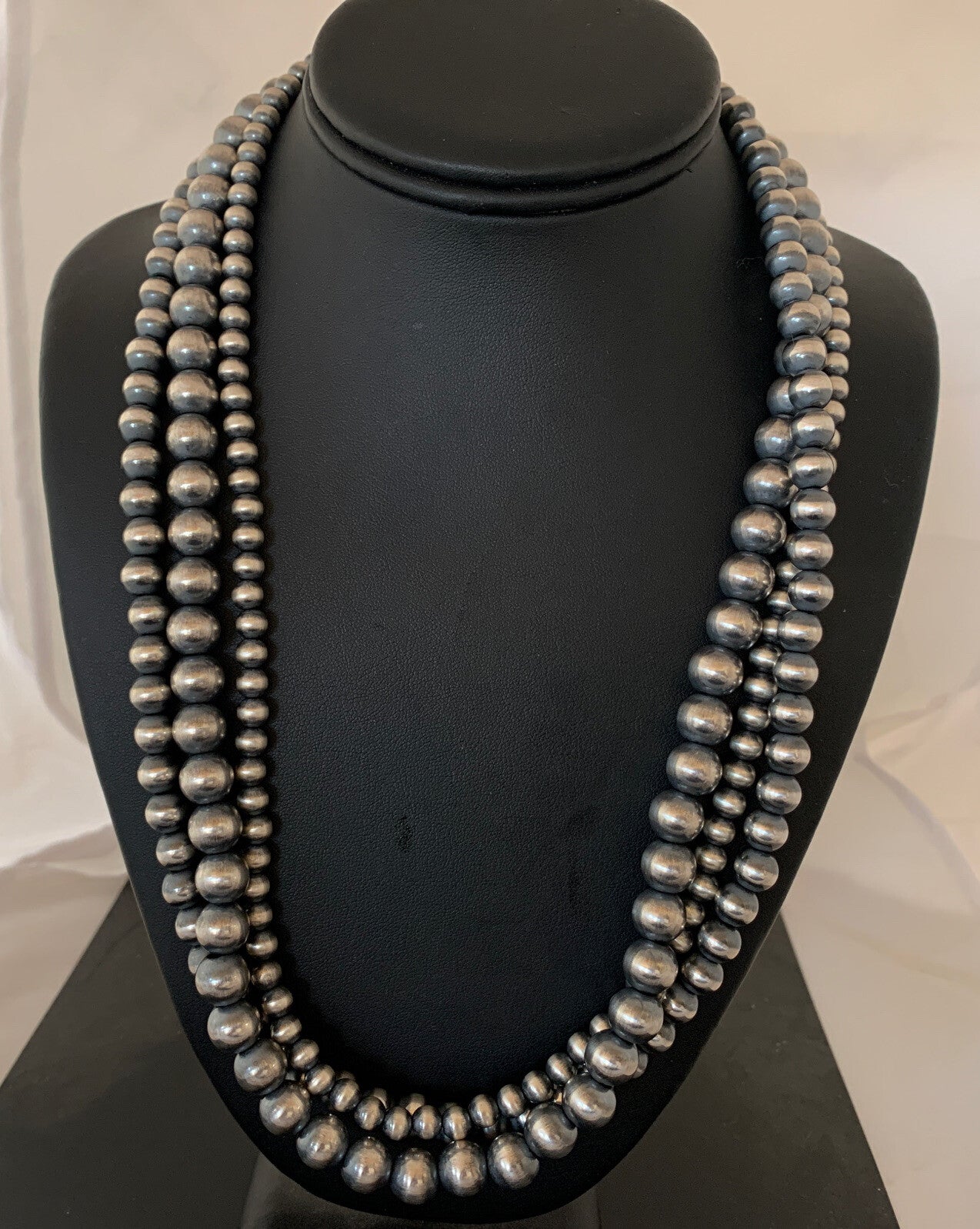 Native American Navajo Pearls Graduated 3 Strands Sterling Silver Necklace 25”