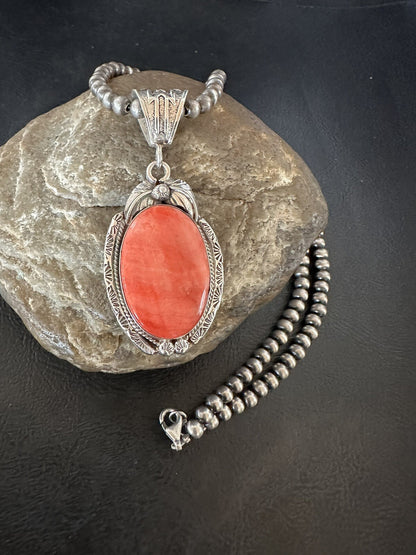 WoMens Red Spiny Oyster Pendant Navajo Sterling Silver Necklace 18364