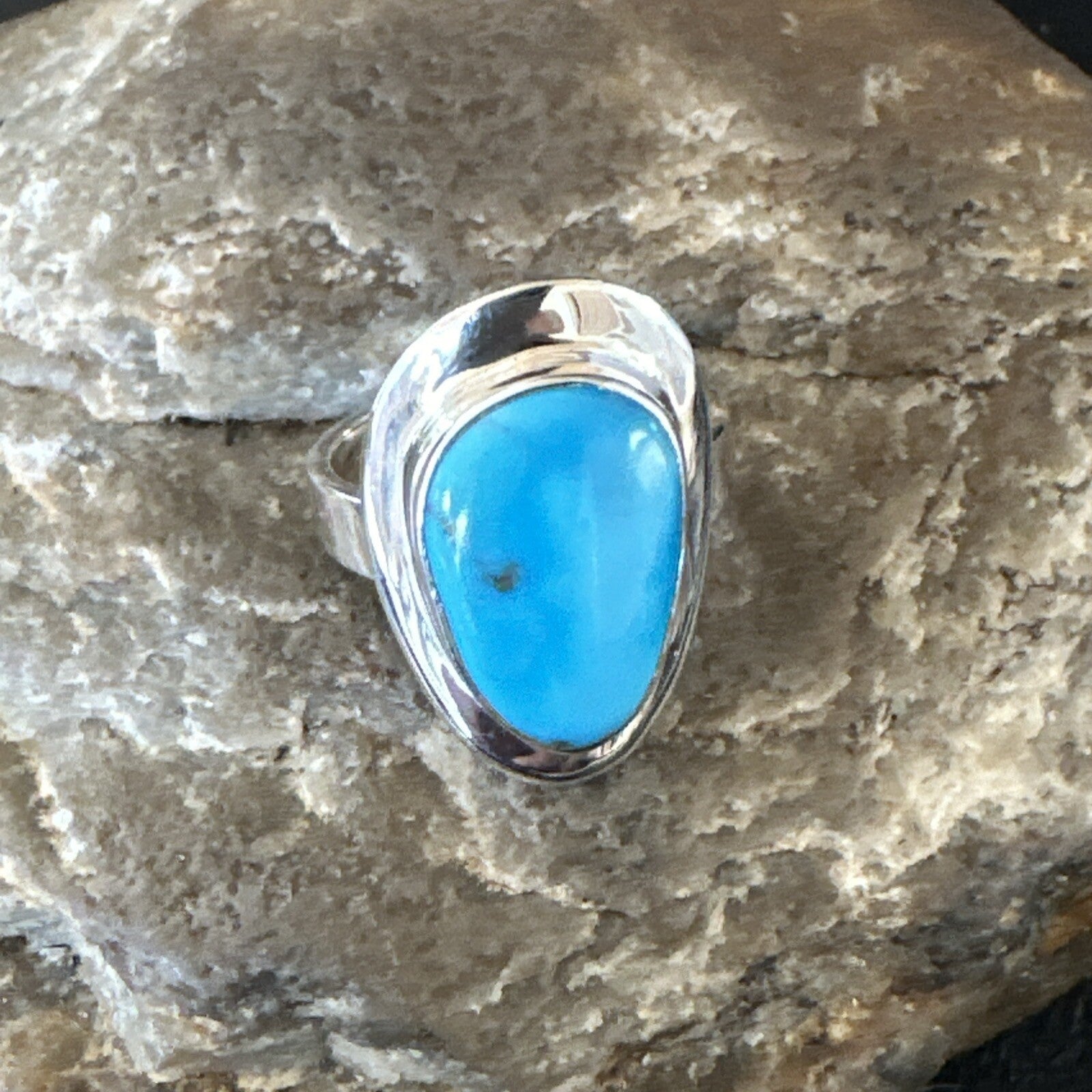 WoMens Sterling Silver Robin Egg Blue Kingman Turquoise Ring Size 6 17732