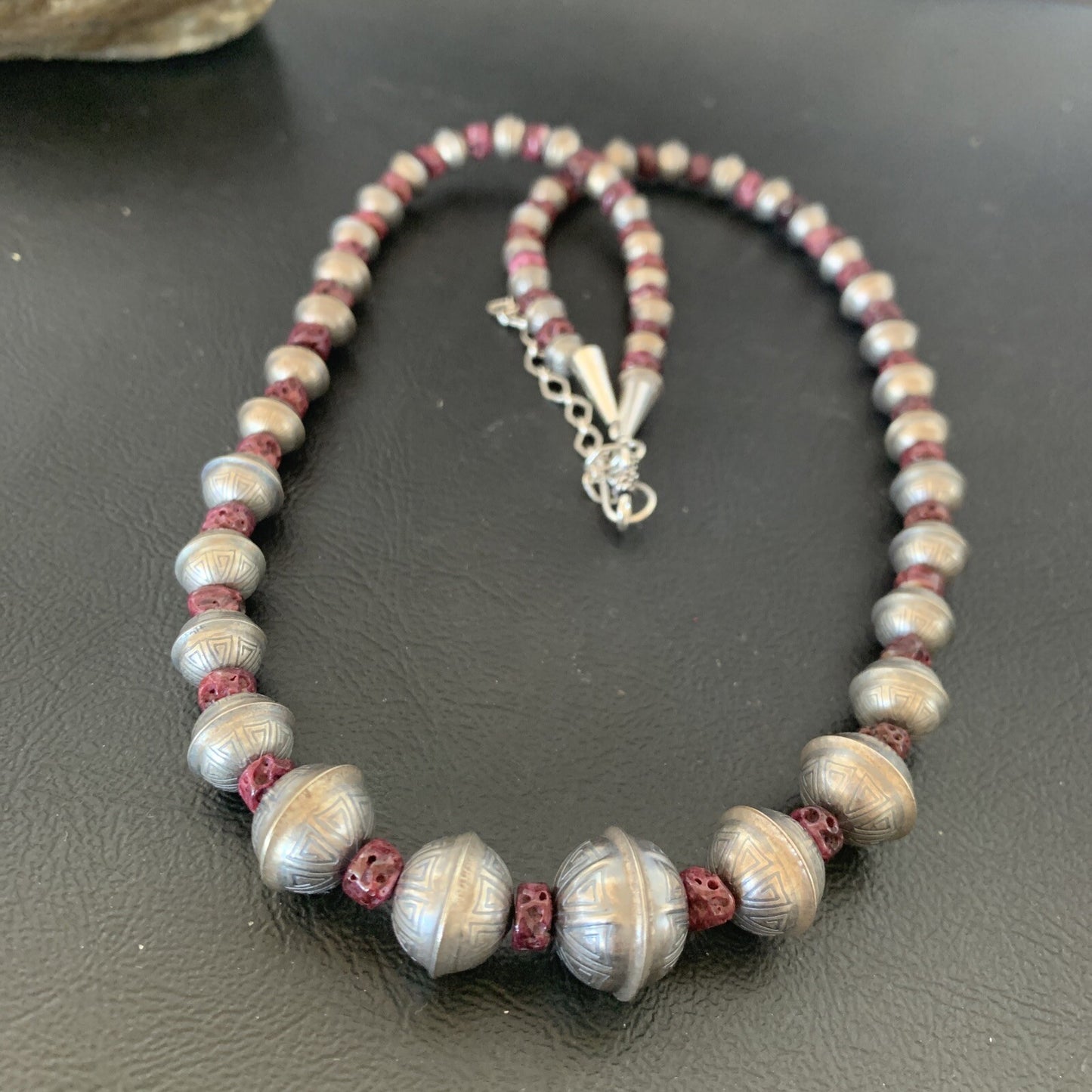 Purple Spiny Oyster Navajo Pearls Sterling Silver Bead Necklace 95507