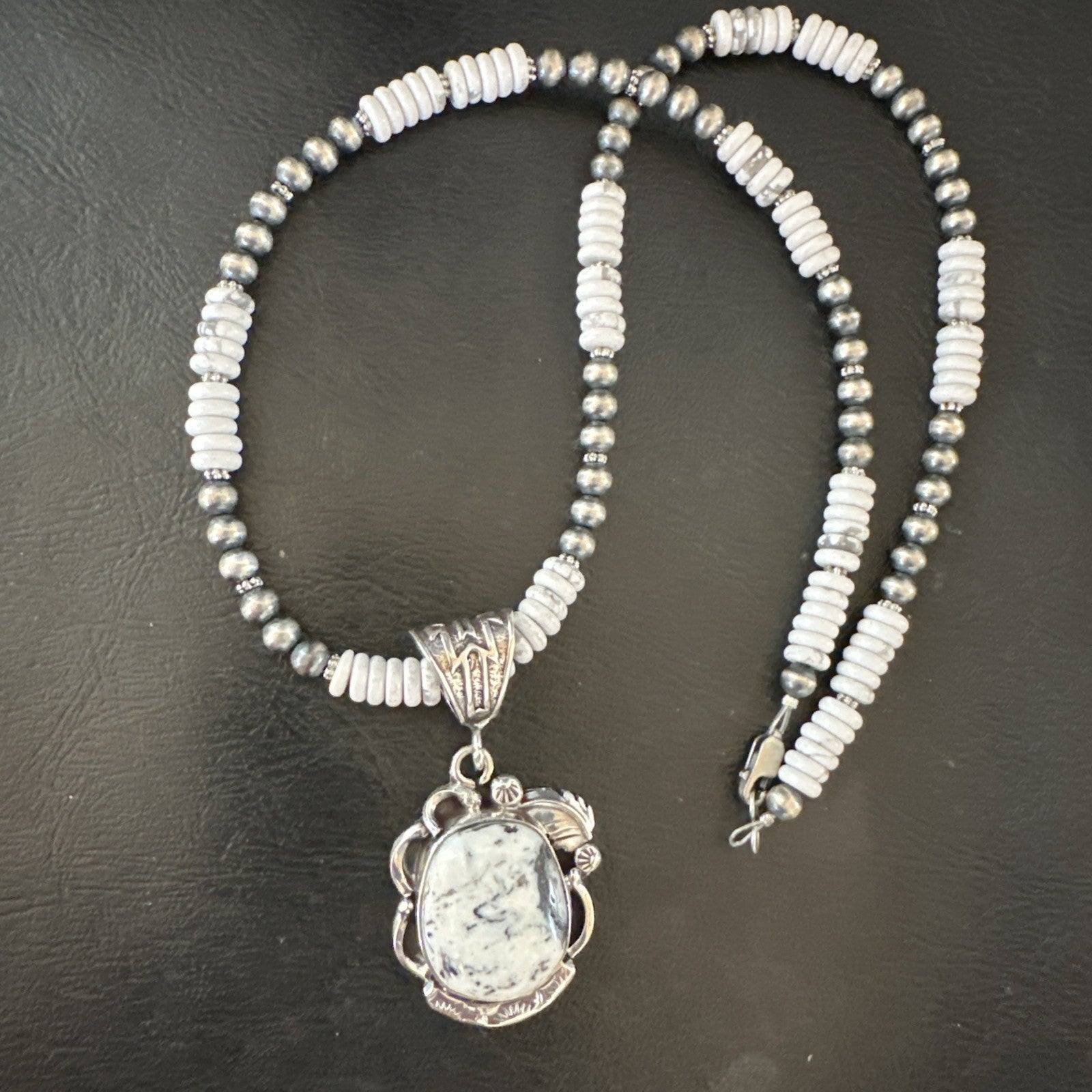 White Buffalo Turquoise Pendant Navajo Pearls Sterling Silver Necklace 20” 19496