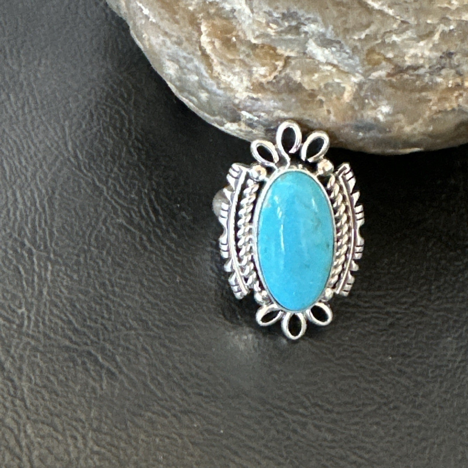 Yazzie Handmade Navajo Sterling Silver  Blue Kingman Turquoise Ring Size 7 19624