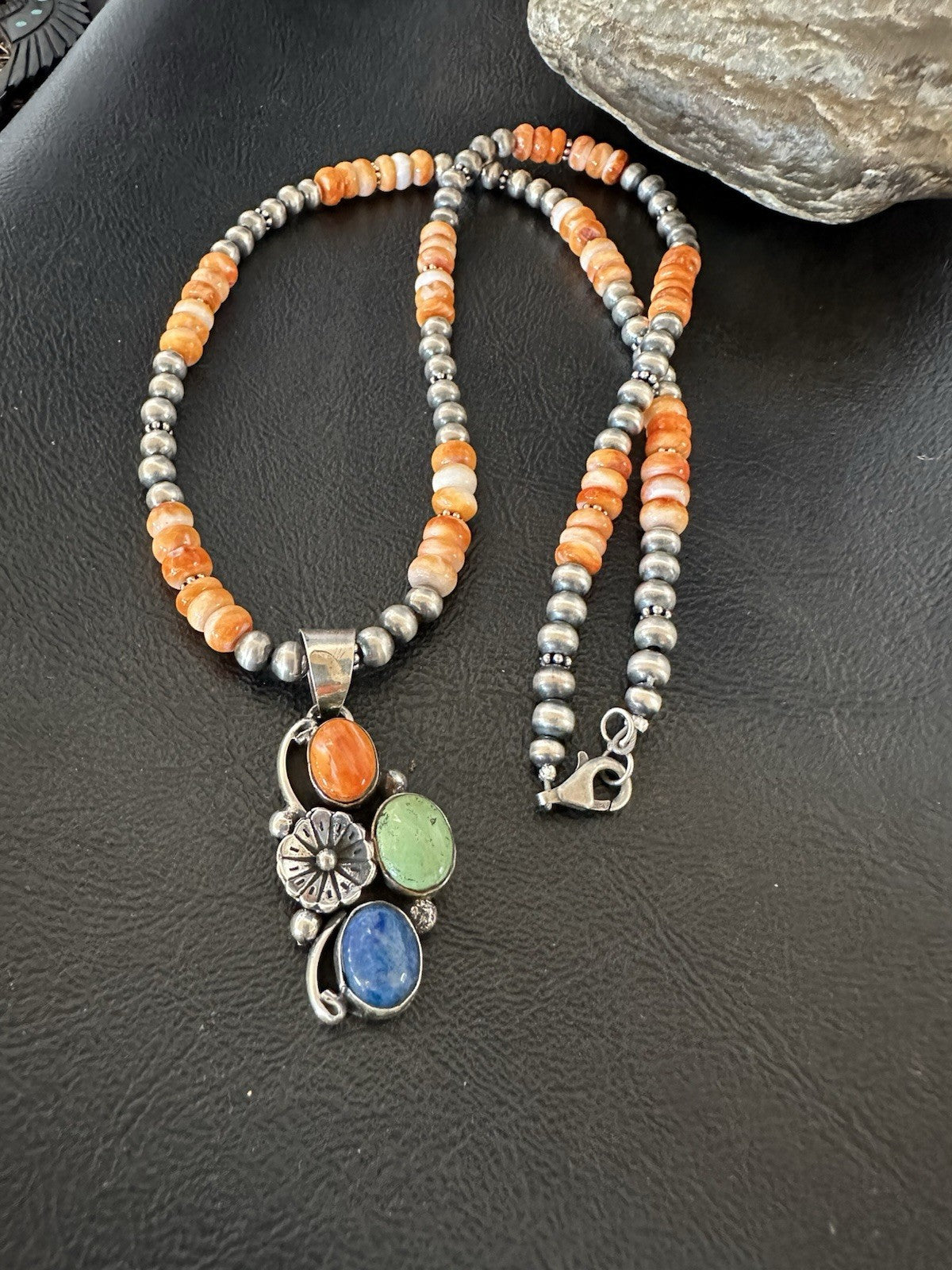 Orange Spiny Oyster Navajo Pearls Sterling Silver Necklace Pendant 19379