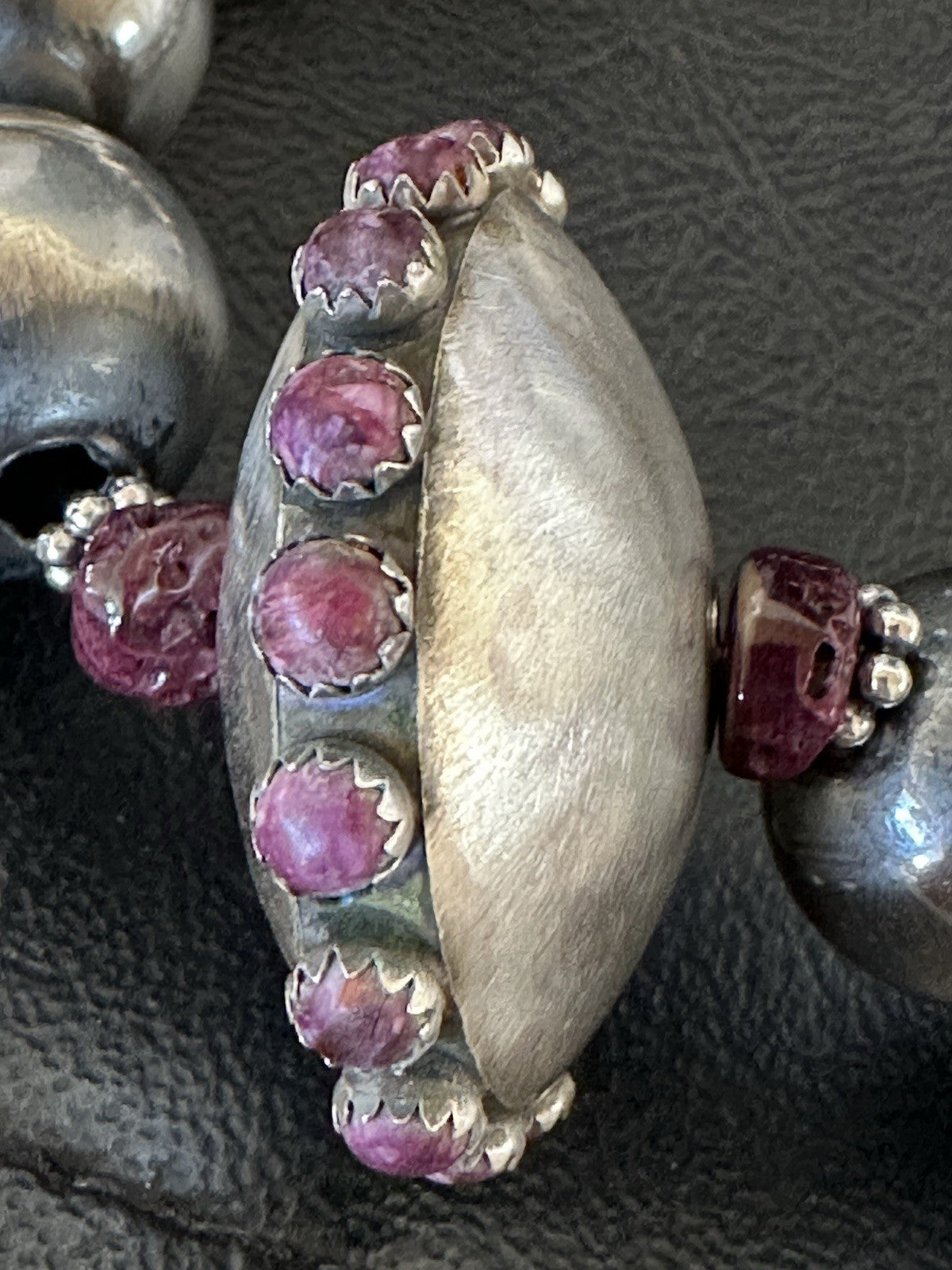 Purple Spiny Oyster Navajo Pearls Graduated Sterling Silver Necklace 23”19444