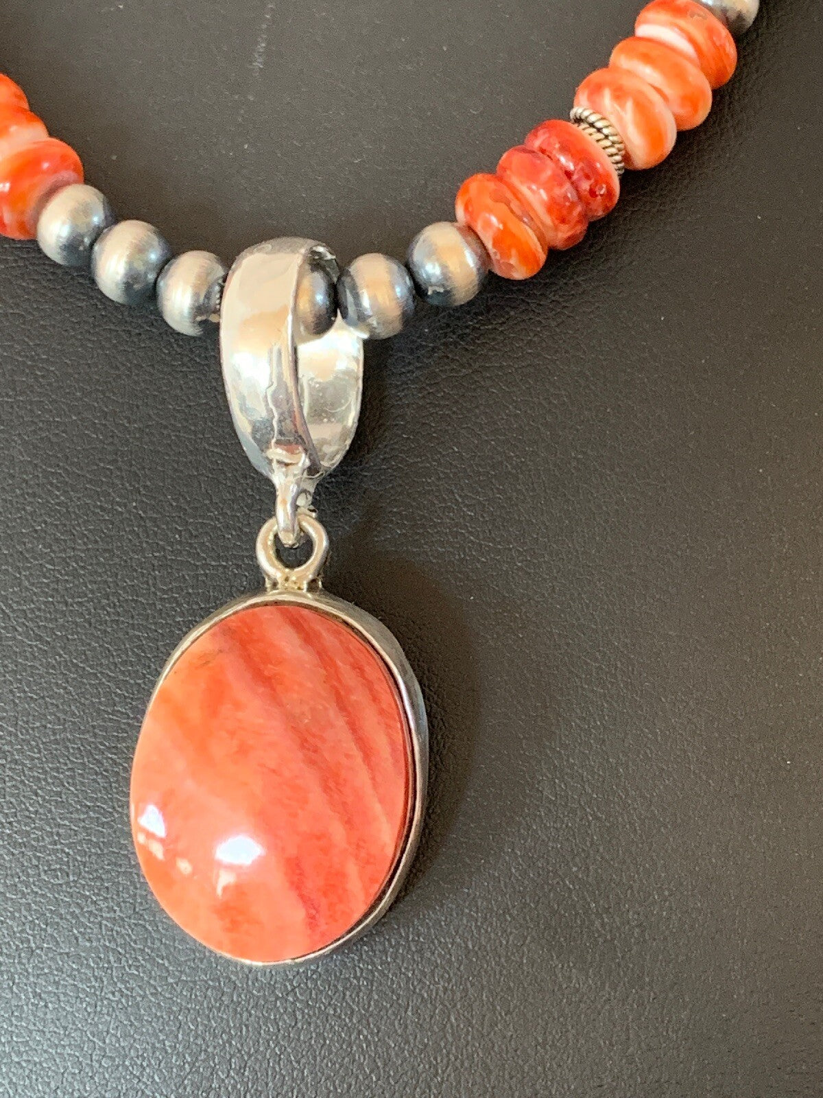 Native Men’s Red Spiny Oyster Pendant Navajo Sterling Silver Necklace 08820