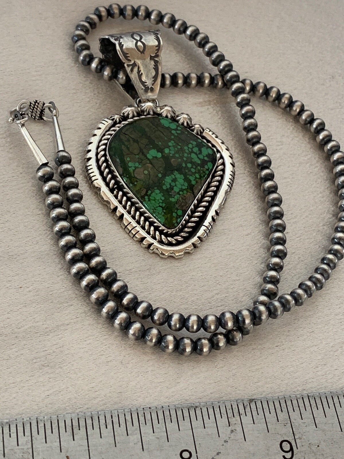 Navajo Pearls Sterling Green Spiderweb Turquoise Pendant Necklace 2984