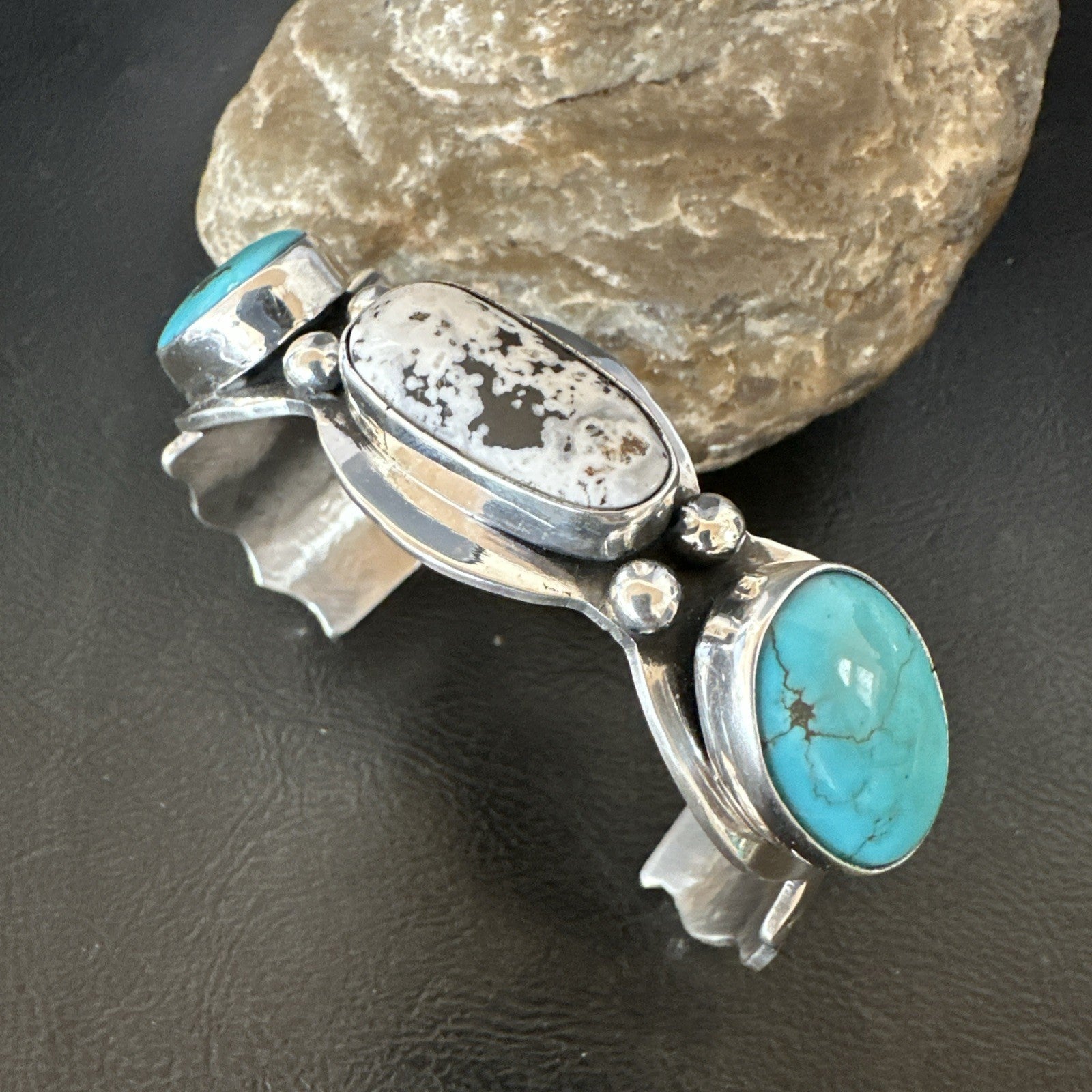 Mens White Buffalo Blue Turquoise Navajo Sterling Silver Cuff Bracelet 19504