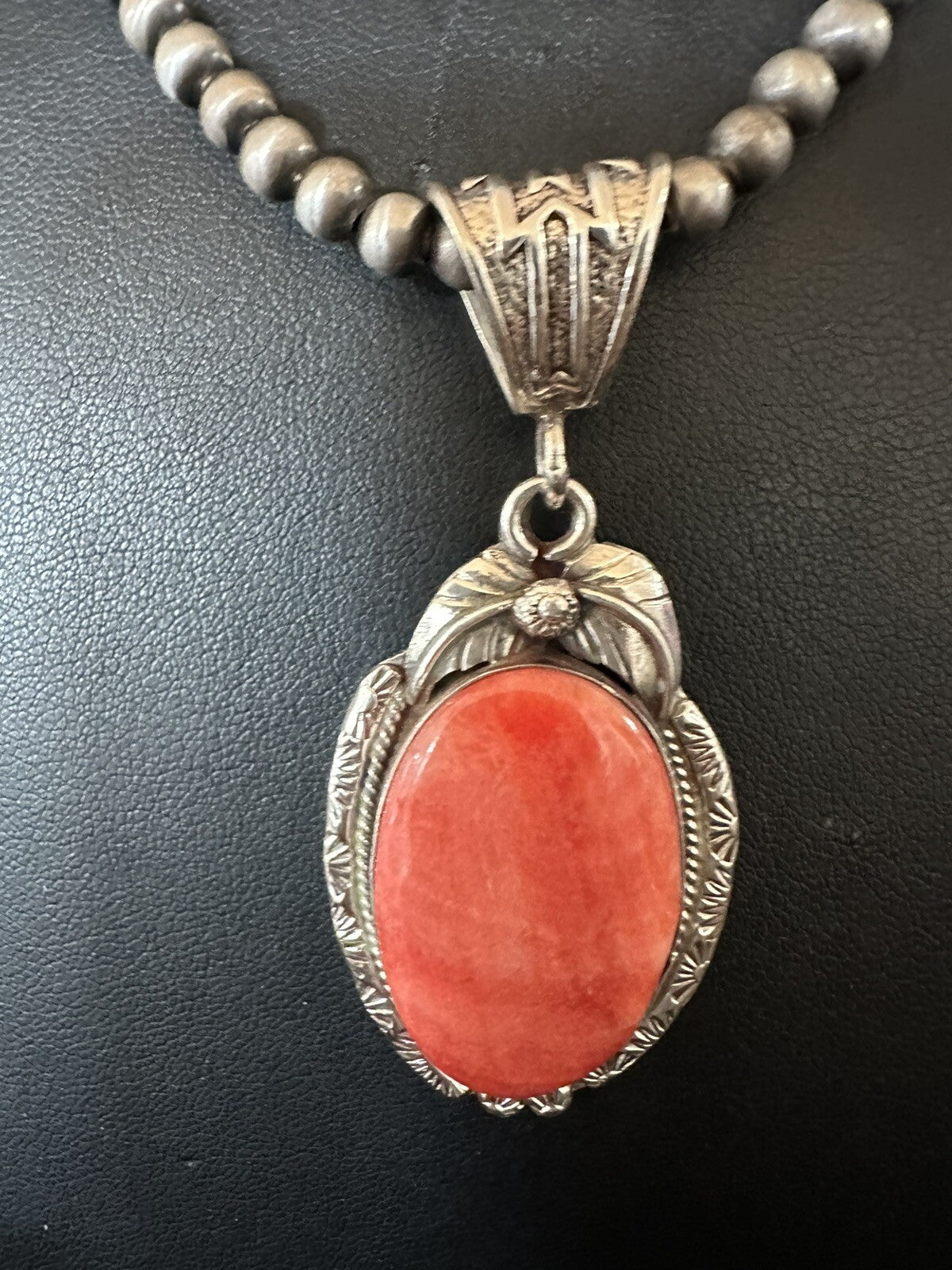 WoMens Red Spiny Oyster Pendant Navajo Sterling Silver Necklace 18364
