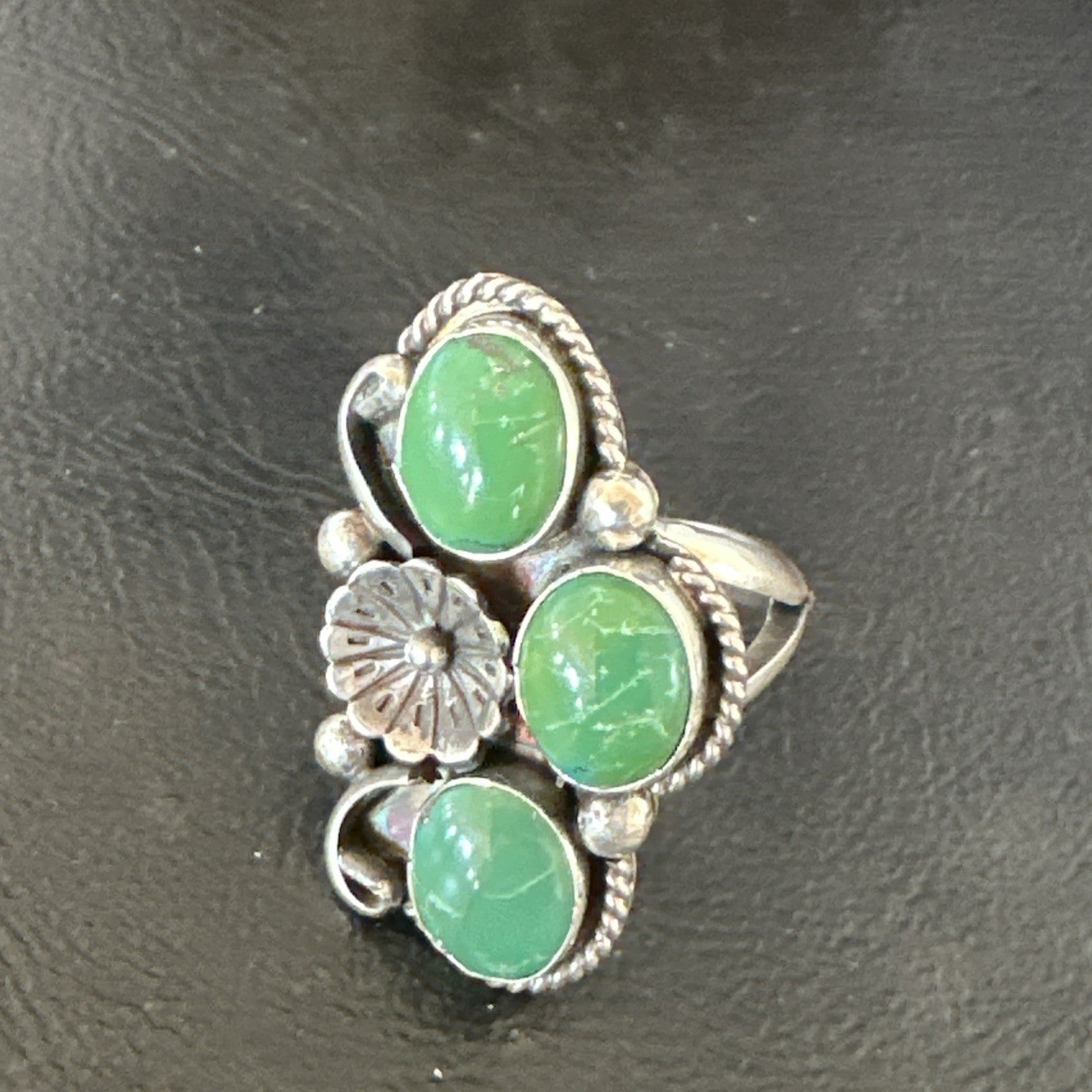 Yazzie Ring Green Turquoise Navajo Sterling Silver Cluster Size 8.5 19234