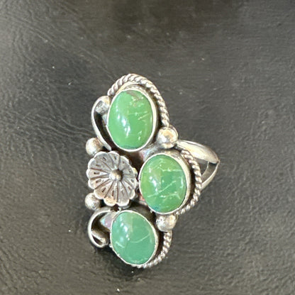 Yazzie Ring Green Turquoise Navajo Sterling Silver Cluster Size 8.5 19234