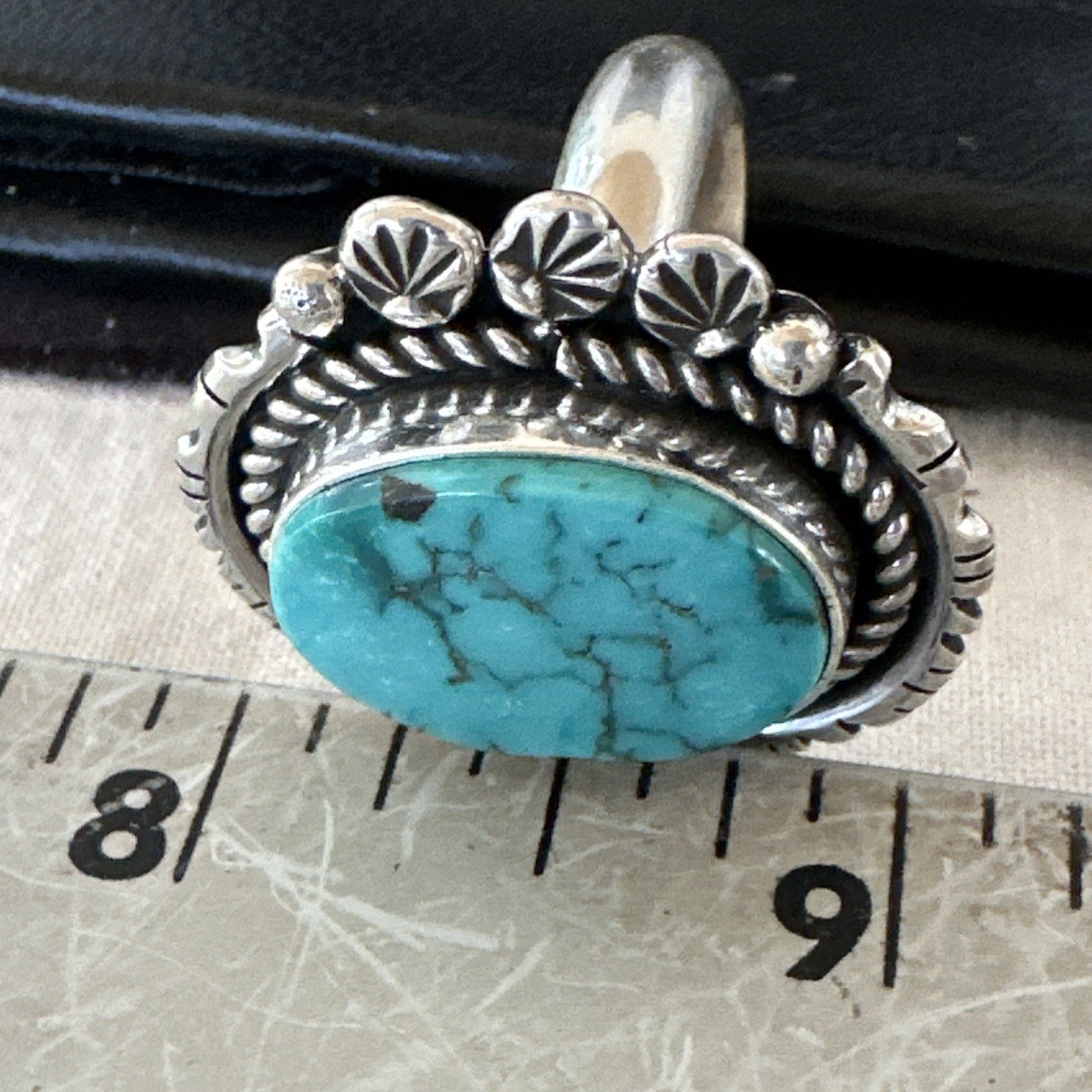 Yazzie Handmade Navajo Sterling Silver  Blue Kingman Turquoise Ring Size 8 19628